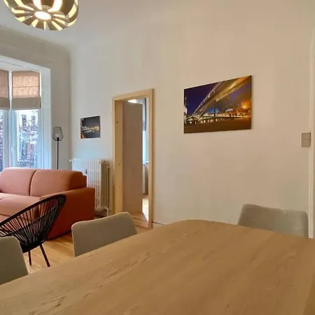 Les Valcaprimontoises … En ! Appartement Luik